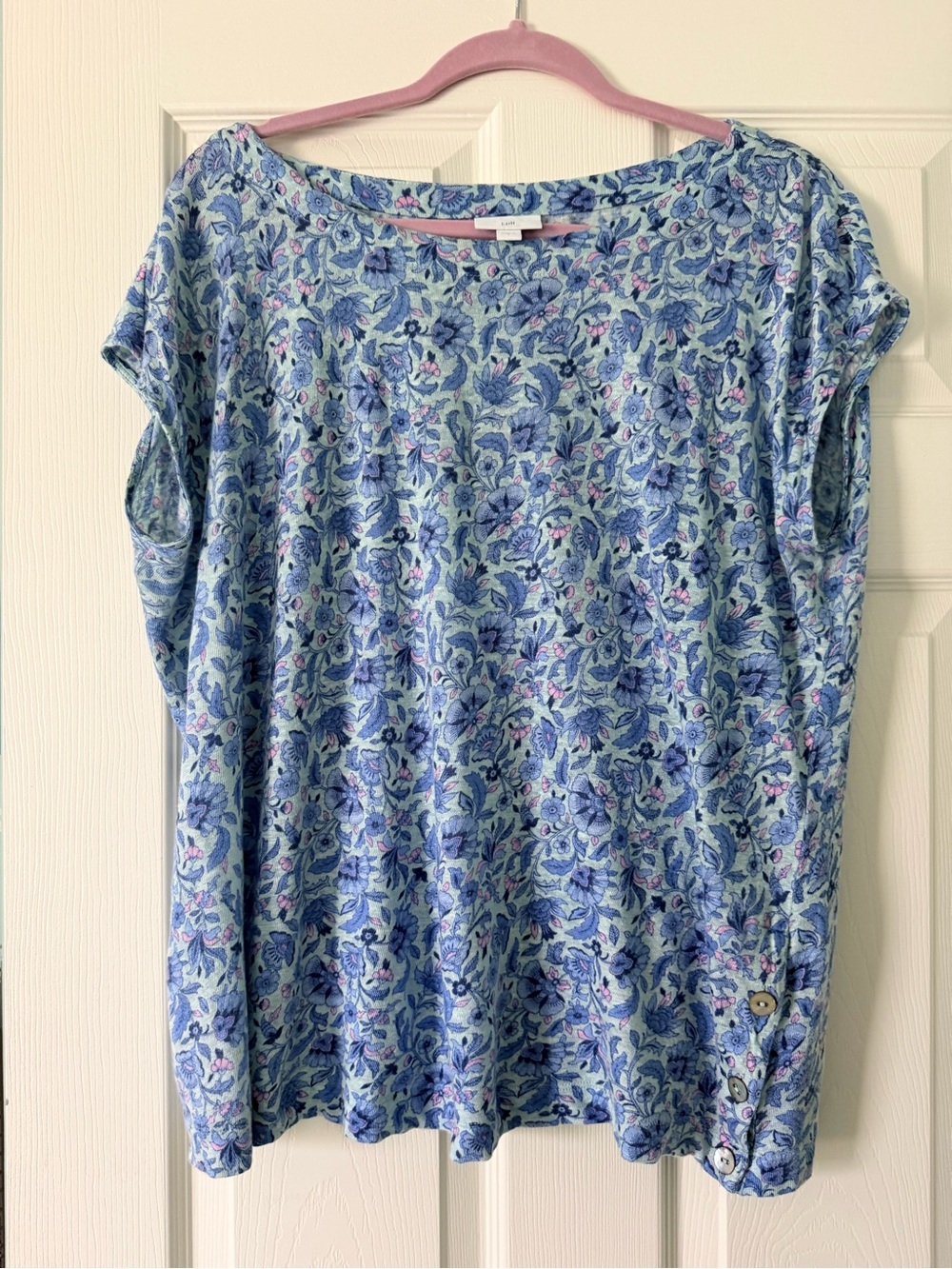 J. Jill Blue Floral Short Sleeve side button Shirt